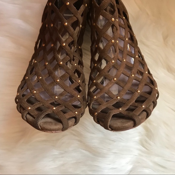 ⭕️SOLD⭕️ GUCCI Embellished Cage Booties Sandals - Picture 5 of 8